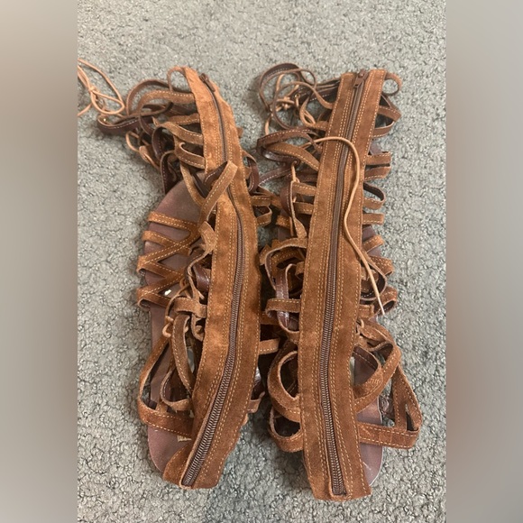 Steve Madden Hercules Gladiator Sandals Chestnut Size 8 - Picture 3 of 4